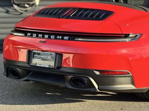Certified 2025 Porsche 911 Carrera T RWD image 19