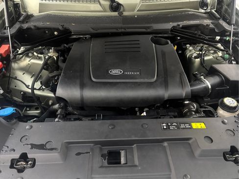 Used 2020 Land Rover Defender 110 AWD/4WD image 28