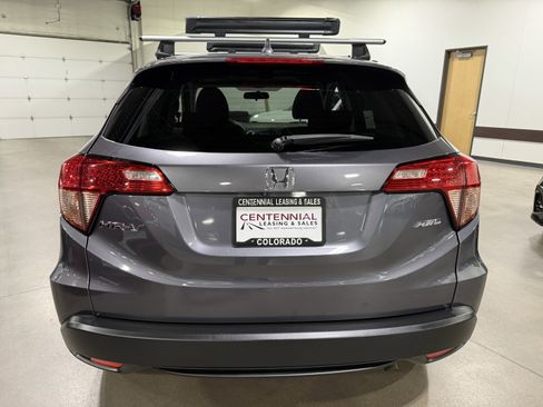 Used 2018 Honda HR-V EX image 5