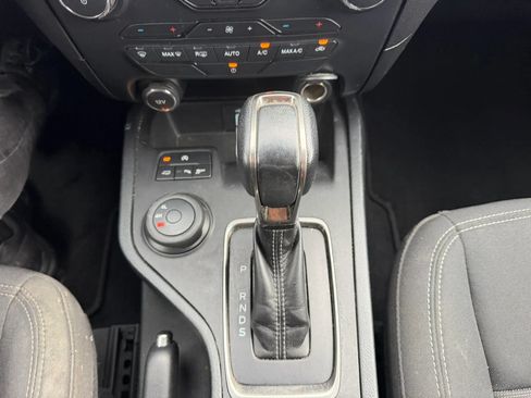Used 2019 Ford Ranger XLT w/ Equipment Group 301A Mid AWD/4WD image 24
