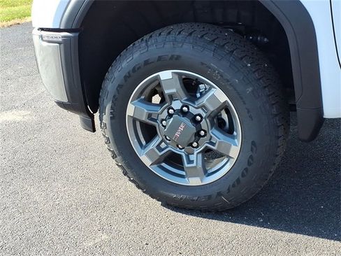 New 2026 GMC Sierra 2500 SLE w/ SLE Value Package; image 32