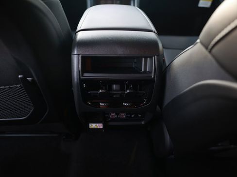 New 2025 Jeep Grand Cherokee Limited image 26