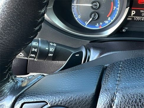 Used 2016 Toyota Corolla S image 30