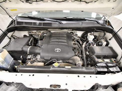 Used 2013 Toyota Sequoia Platinum image 12