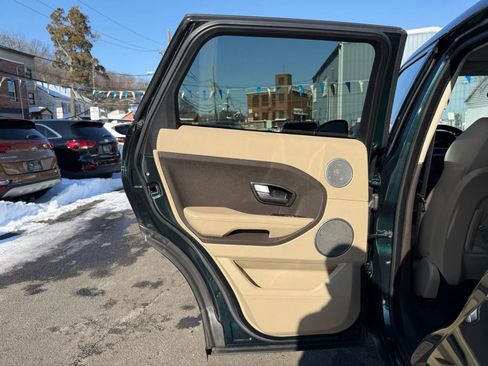 Used 2015 Land Rover Range Rover Evoque Pure Plus image 42