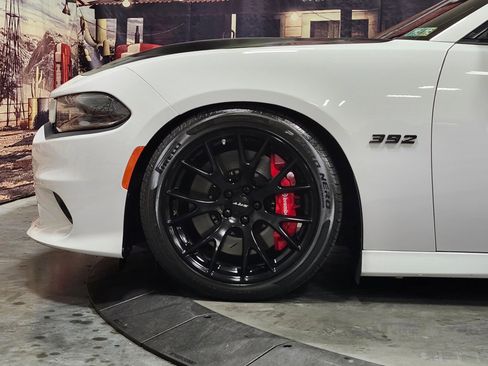 Used 2019 Dodge Charger Scat Pack w/ Dynamics Package image 5