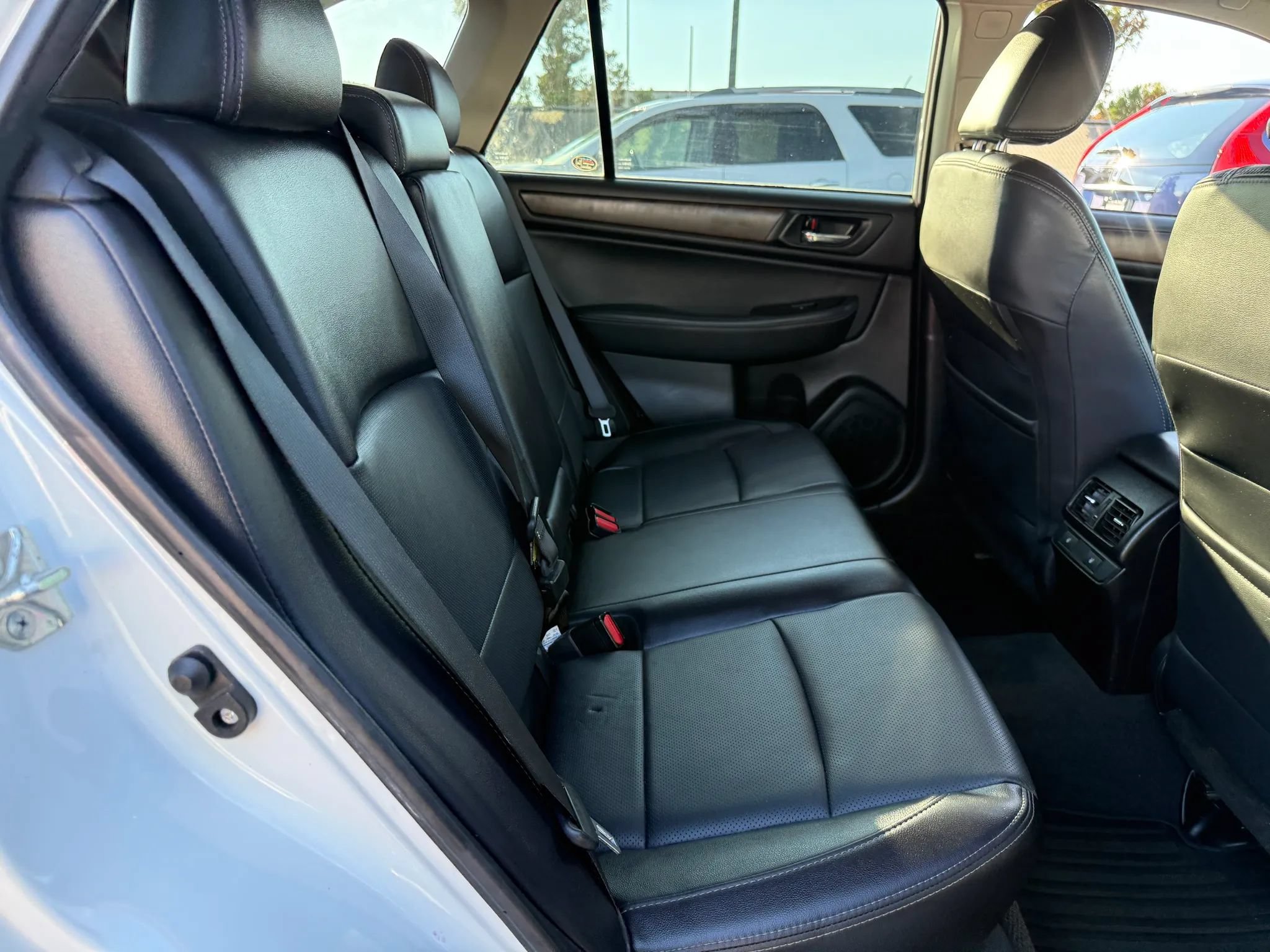 Used 2017 Subaru Outback 2.5i Limited AWD/4WD image 20