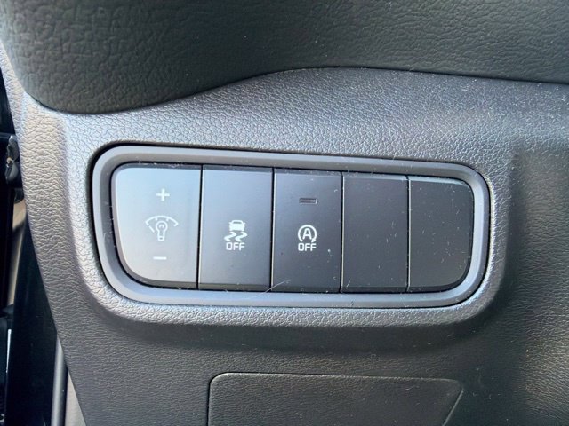 Certified 2025 Kia Soul LX w/ LX Technology Package FWD image 9