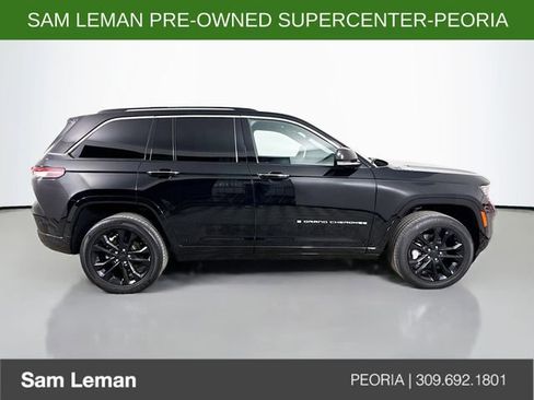 Used 2023 Jeep Grand Cherokee Overland w/ Rear Seat Video Group I image 8