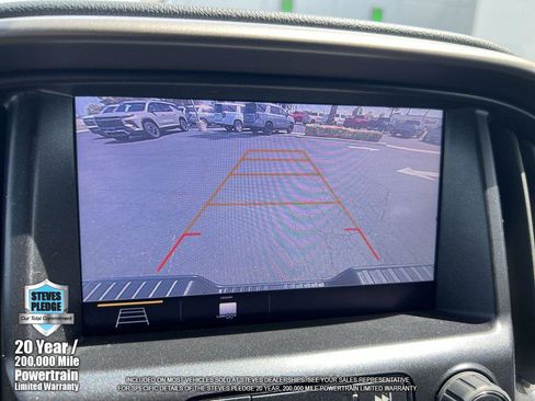 Used 2022 Chevrolet Colorado Z71 image 18