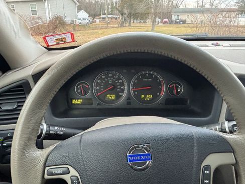 Used 2007 Volvo V70 2.4 image 11