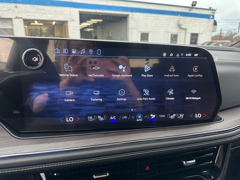 New 2026 Chevrolet Suburban Premier AWD/4WD image 24