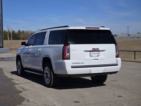 Used 2020 GMC Yukon XL SLT w/ Open Road Package image 5