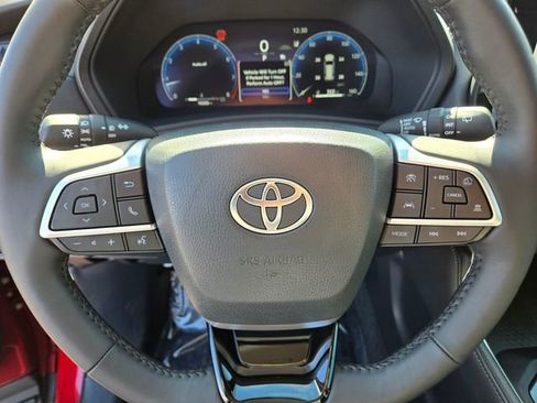 Certified 2025 Toyota Grand Highlander FWD image 21