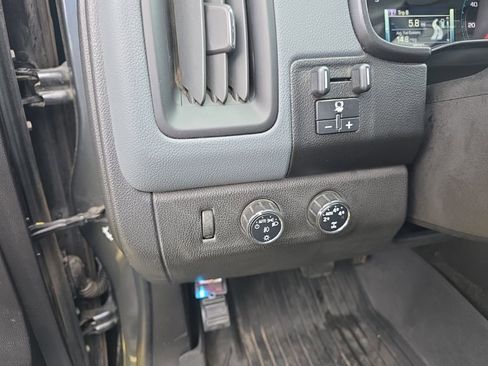 Used 2016 Chevrolet Colorado Z71 image 21