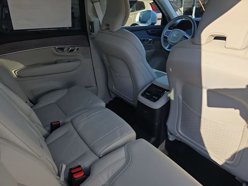 New 2026 Volvo XC90 T8 Ultra image 19