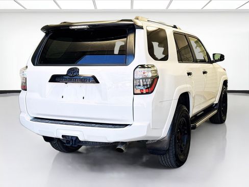 Used 2021 Toyota 4Runner Venture image 4