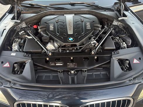 Used 2014 BMW 750Li xDrive AWD/4WD image 31