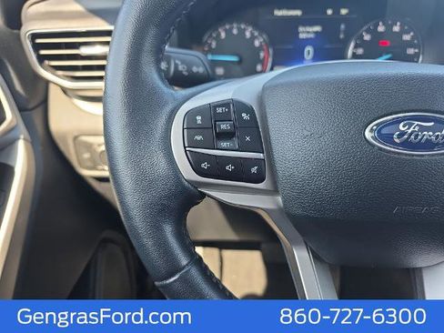 Certified 2022 Ford Explorer XLT w/ Equipment Group 202A AWD/4WD image 29