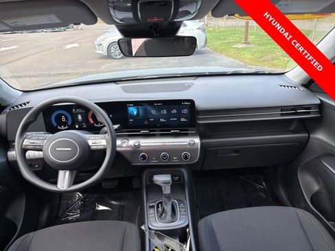 Certified 2025 Hyundai Kona SE image 12