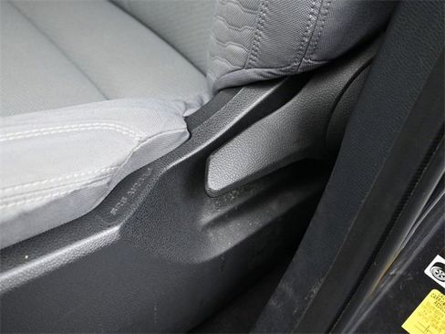 Used 2022 Toyota Tundra SR5 w/ SR5 Convenience Package image 13