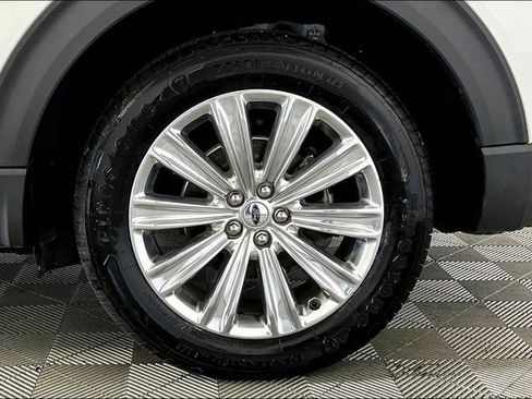 Used 2020 Ford Explorer Limited image 8