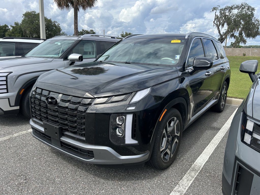 Used 2024 Hyundai Palisade Limited FWD image 7