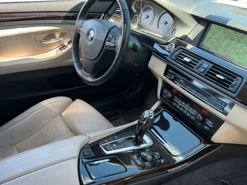 Used 2013 BMW 550i xDrive Sedan AWD/4WD image 14