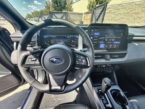 Used 2026 Subaru Outback Limited AWD/4WD image 14