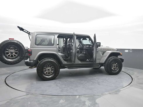 Used 2021 Jeep Wrangler Unlimited Rubicon w/ Dual Top Group AWD/4WD image 57