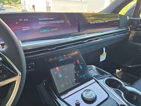 New 2026 Cadillac Escalade IQL Sport 1 image 29