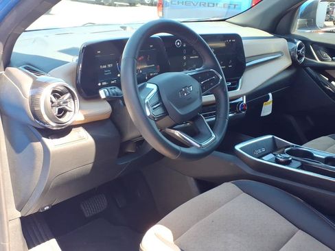Used 2026 Chevrolet Equinox ACTIV w/ Convenience Package III AWD/4WD image 9
