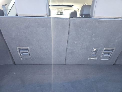 Used 2023 MAZDA CX-9 Touring image 25