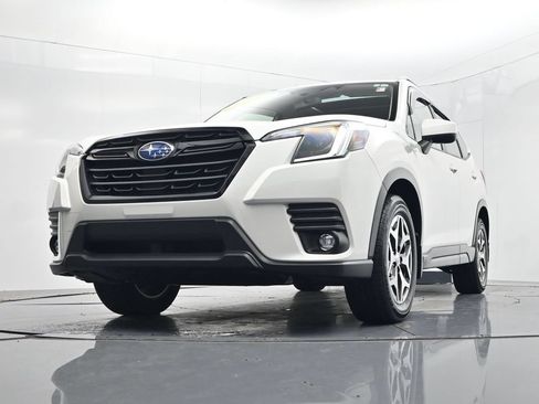 Used 2024 Subaru Forester Premium AWD/4WD image 39