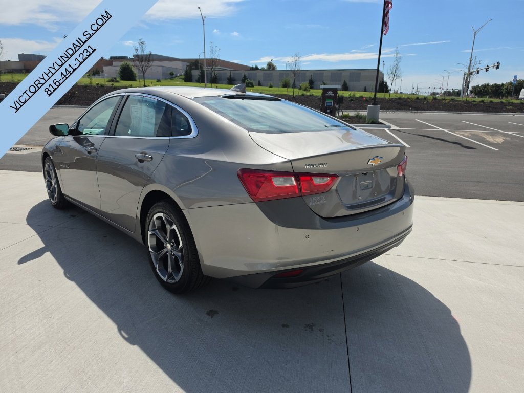 Used 2024 Chevrolet Malibu LT FWD image 3