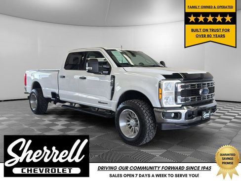 Used 2023 Ford F350 XLT w/ Camper Package AWD/4WD image 1
