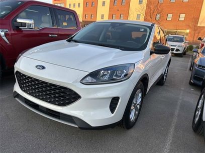 Used 2022 Ford Escape SE w/ Convenience Package