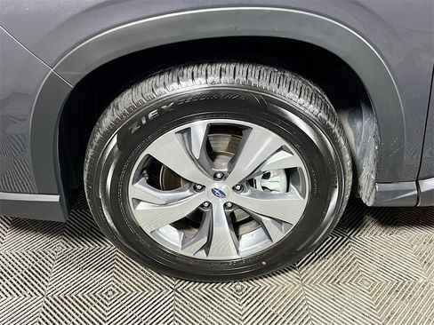 Used 2025 Subaru Ascent Premium image 29