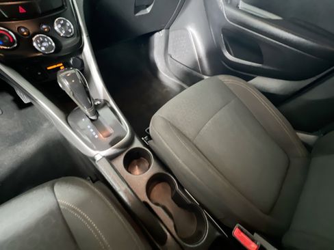 Used 2021 Chevrolet Trax LS w/ Tint and Cruise Package image 25