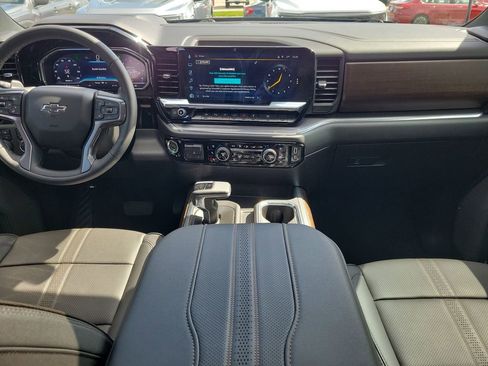 Used 2024 Chevrolet Silverado 1500 High Country w/ High Country Premium Package image 11