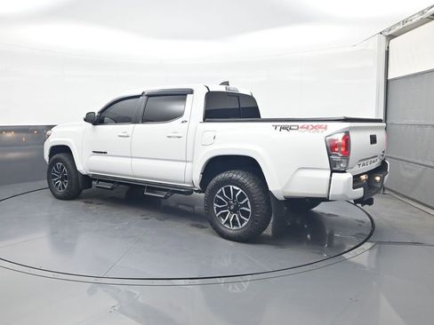 Used 2023 Toyota Tacoma TRD Sport image 5