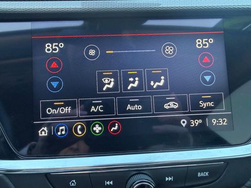 Used 2023 Buick Encore GX Select FWD image 25