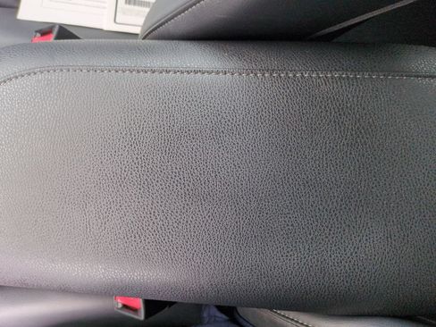 Used 2021 Toyota Camry XLE FWD image 24