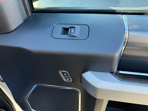 Used 2018 Ford F150 Lariat image 18