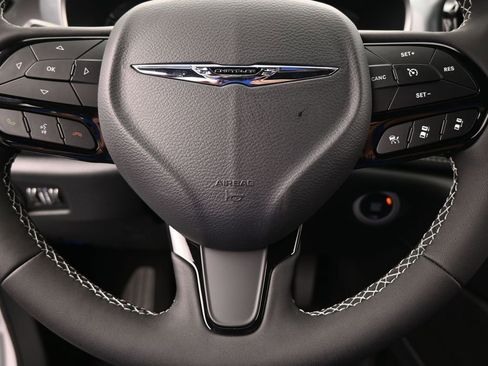 New 2026 Chrysler Pacifica Limited w/ S Appearance Package image 24