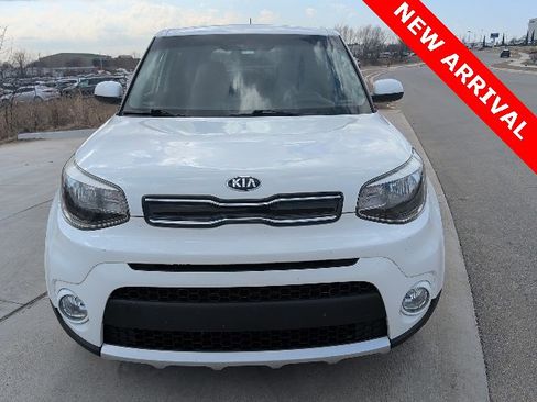Used 2018 Kia Soul + image 8
