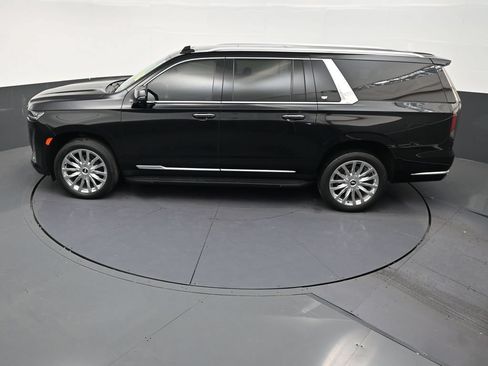 Used 2023 Cadillac Escalade ESV Premium Luxury AWD/4WD image 13