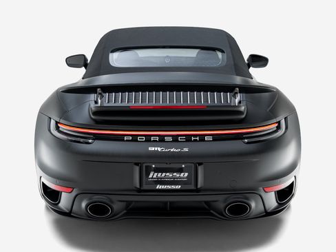 Used 2022 Porsche 911 Turbo S AWD/4WD image 18