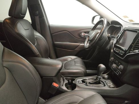 Used 2020 Jeep Cherokee Limited w/ Technology Group image 21