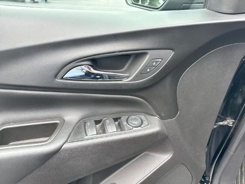 Used 2019 Chevrolet Equinox LT FWD image 23